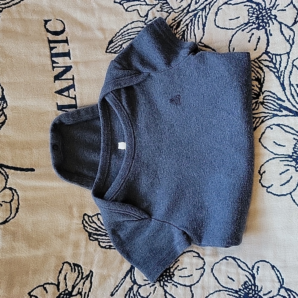 Baby Gap Heather grey Onesie size 18-24